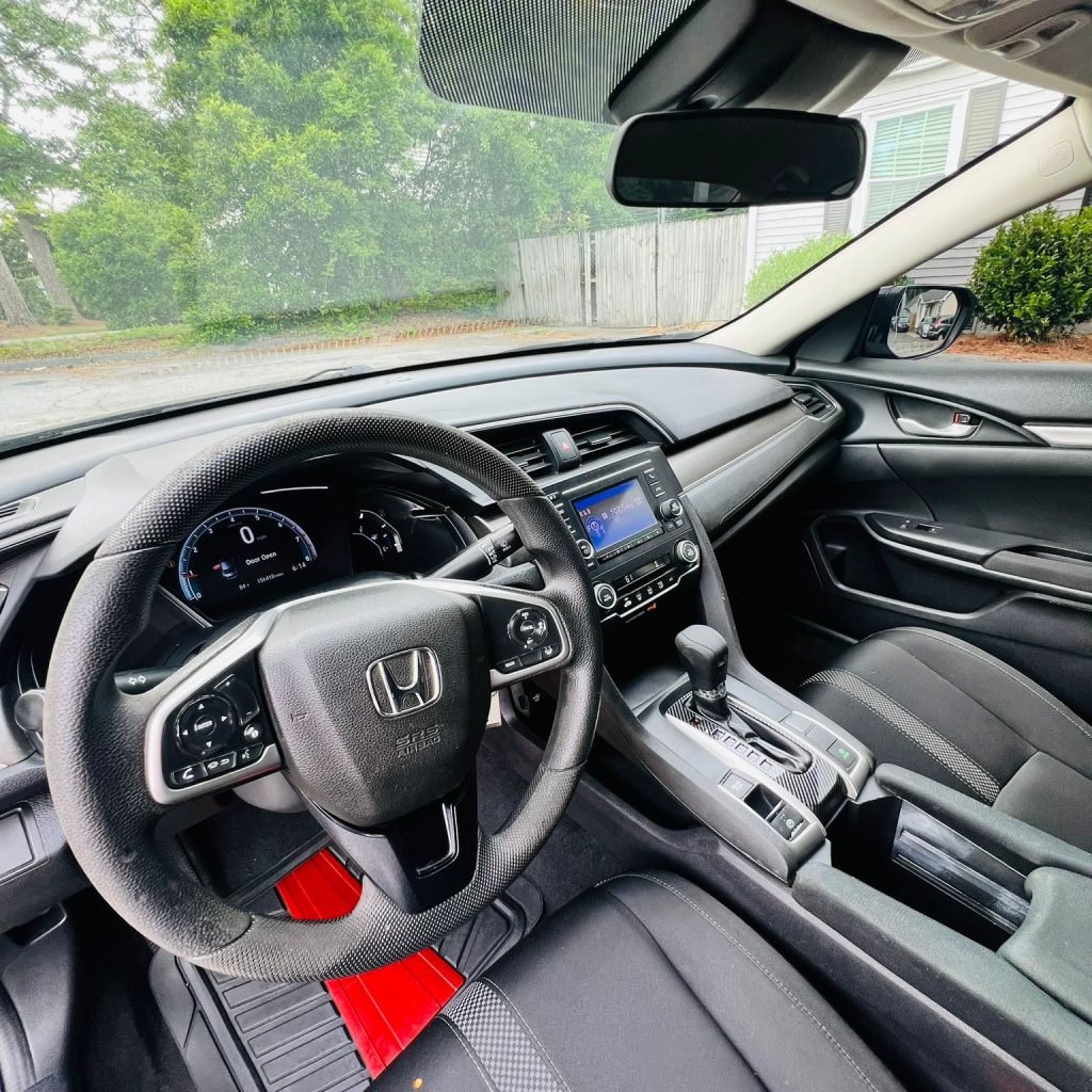 2019_Honda_Civic_009