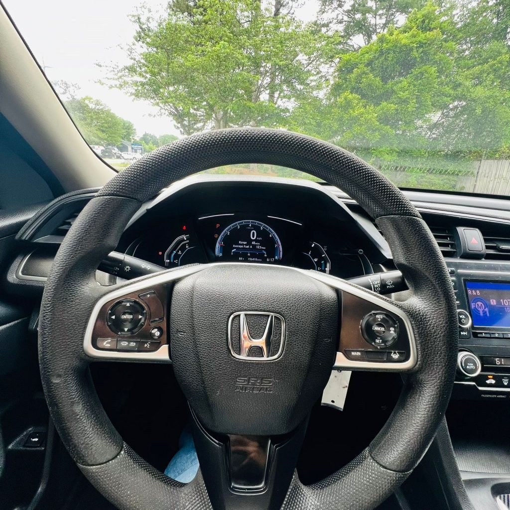 2019_Honda_Civic_014